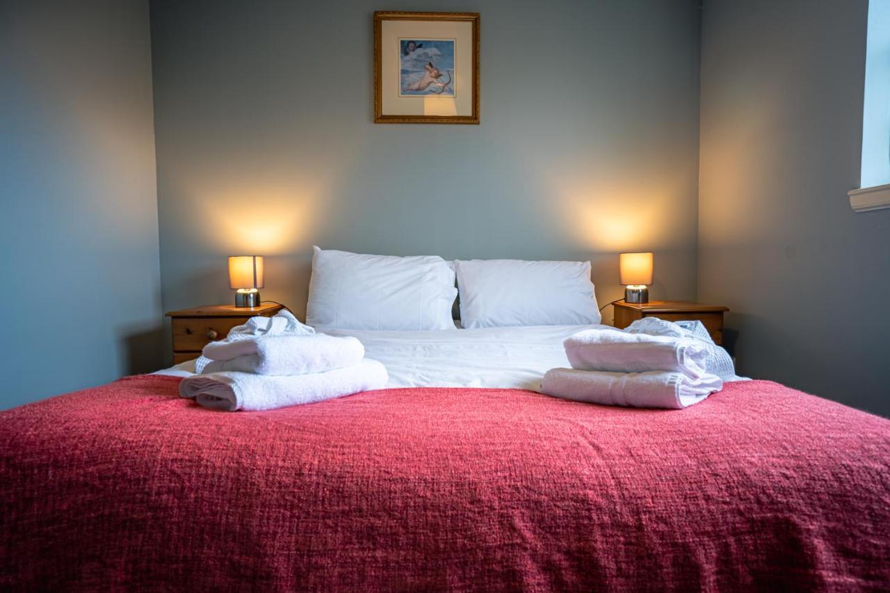 The Farmhouse, 6 Bed Property, * Forres