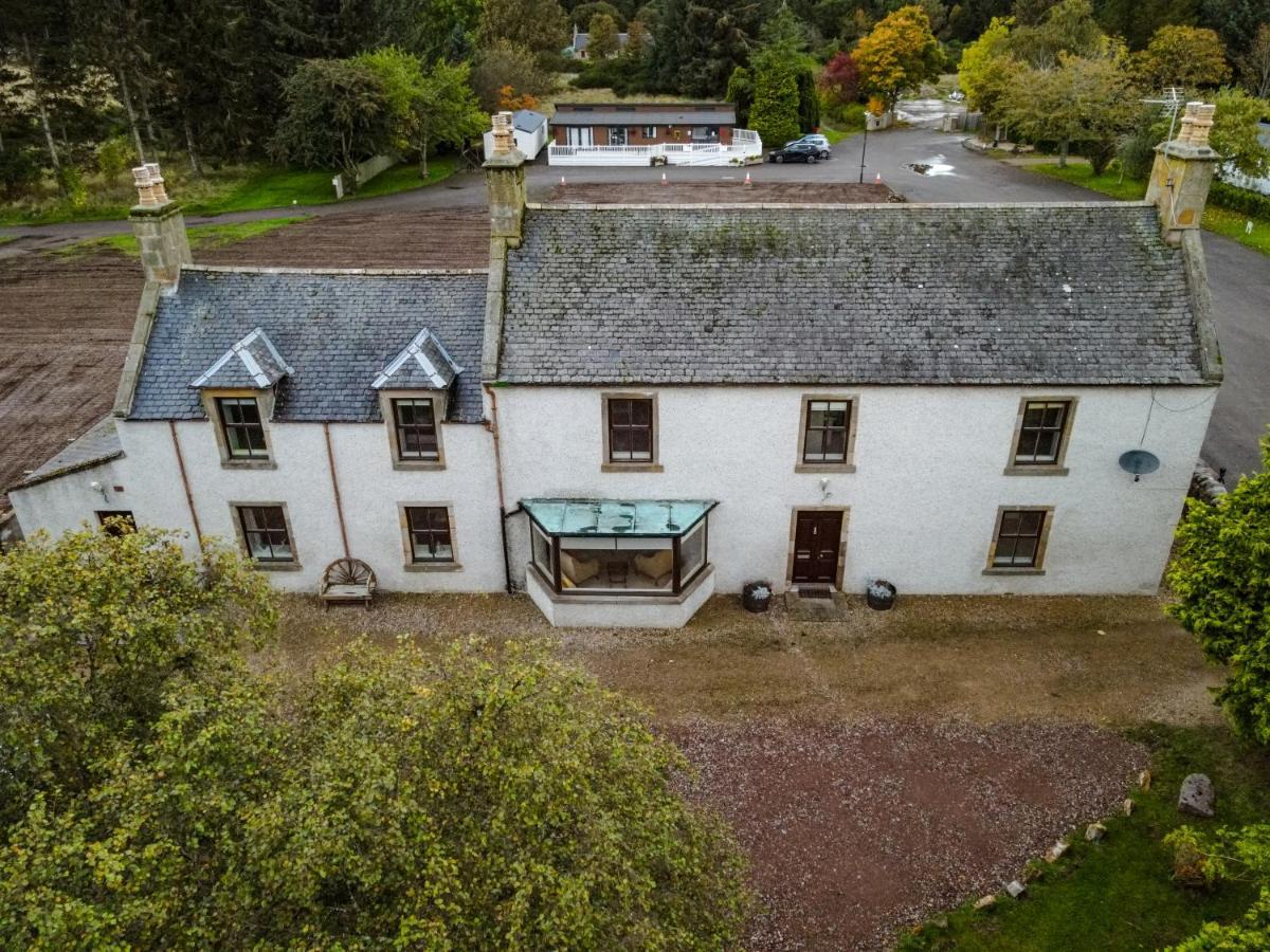 The Farmhouse, 6 Bed Property, Forres
